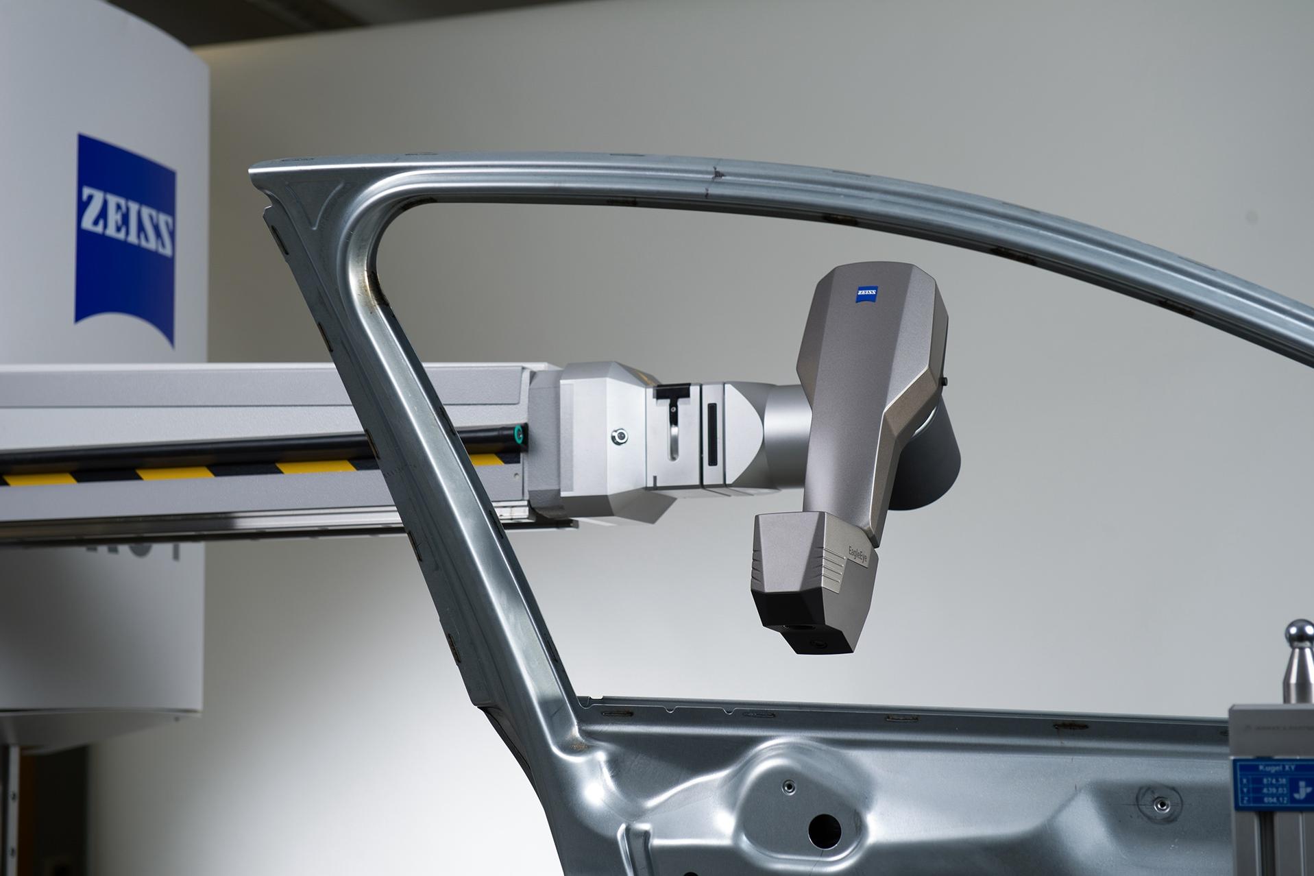  측정 중 ZEISS EagleEye navigator