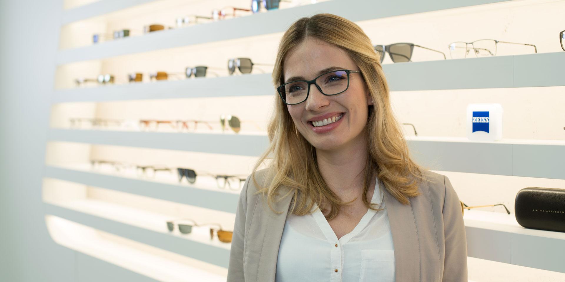 안경 구입을 위한 팁: 자신에게 알맞는 안경을 찾는 방법